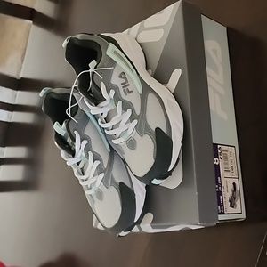 FILA RECOLLECTOR TENNIS SHOES WOMENS